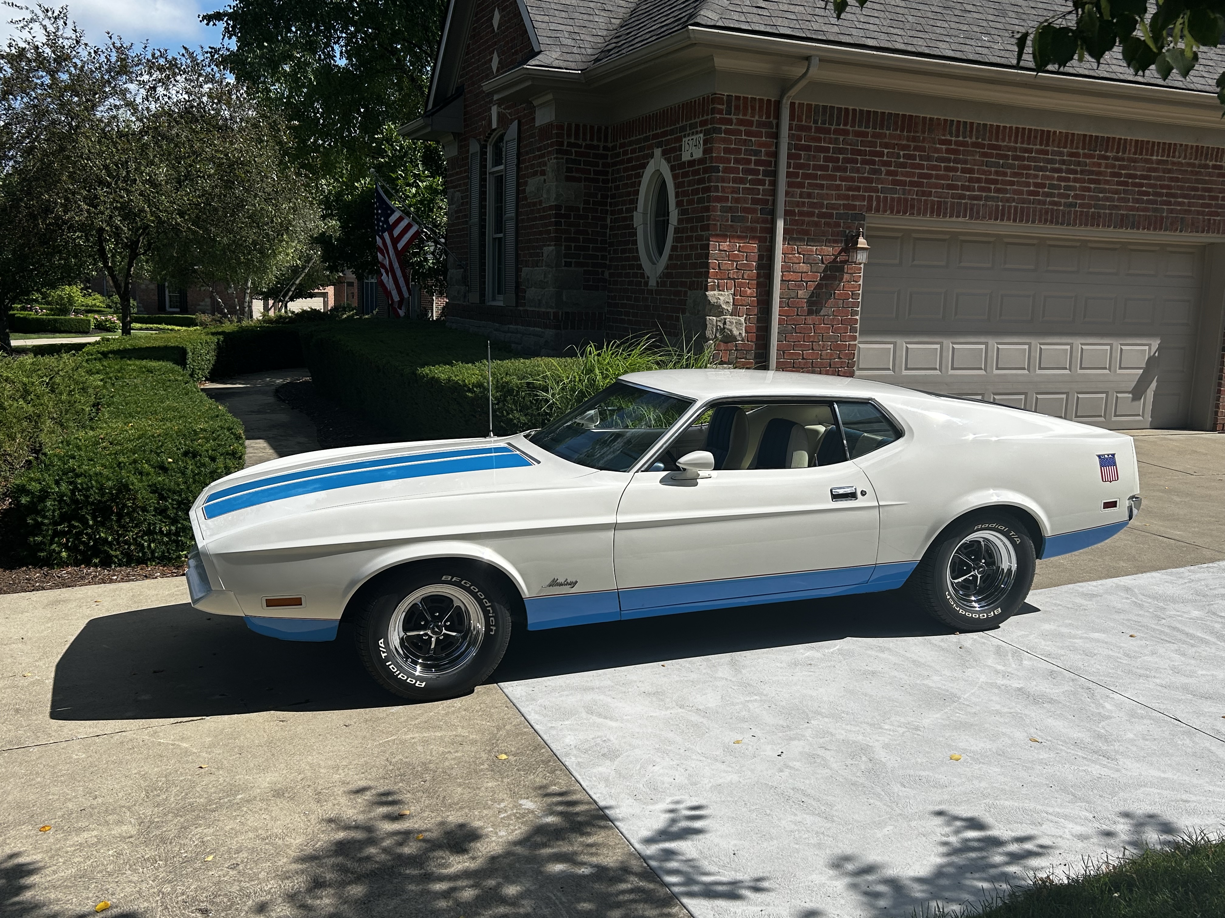 <h4>63D - Sportsroof</h4>